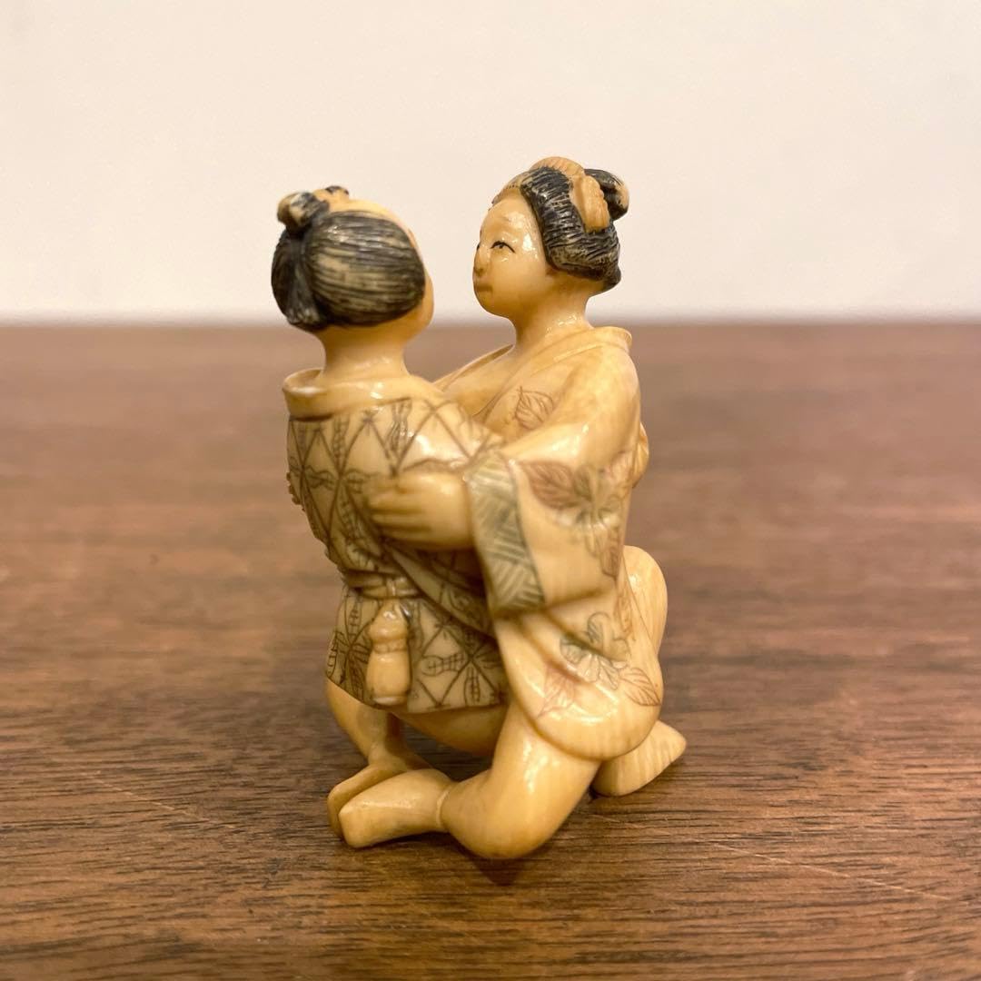 Amazon.co.jp: 春画 根付 置物 天然素材 骨董 古美術 : ホーム＆キッチン